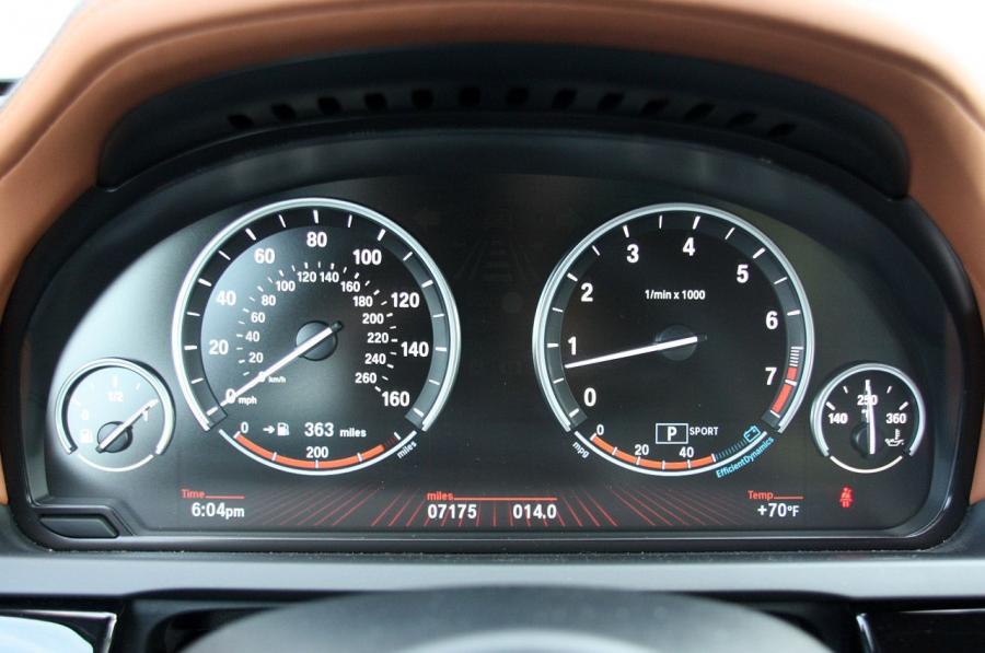  BMW 760iL 2010 года  (фото 43 из 71)